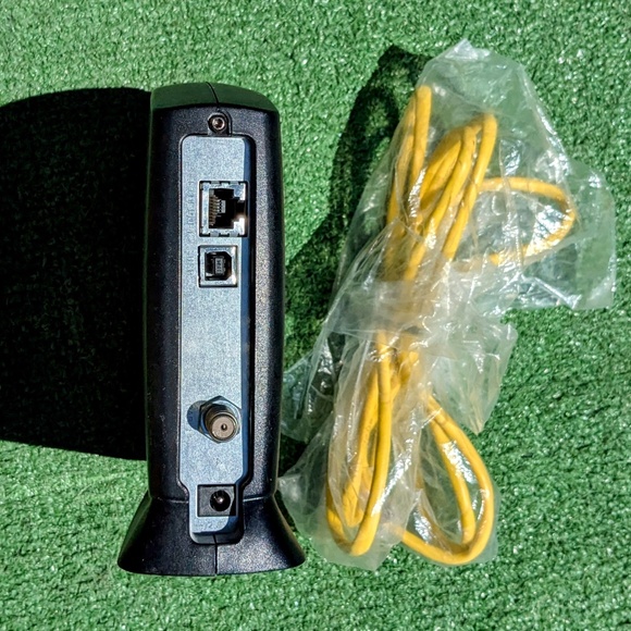 NO Power Cable Motorola SB5120 Surfboard Internet Cable Modem Tested Works EUC - Picture 3 of 4